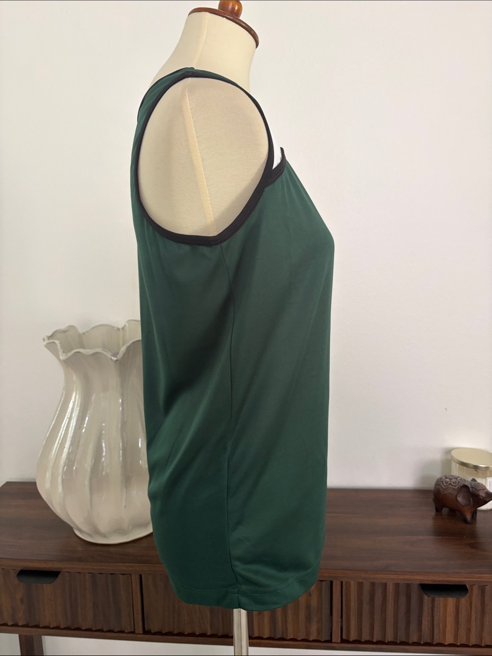 NWOT Women's Athletic‎ Tank Top in Dark Green with White Accents - Picture 5 of 8